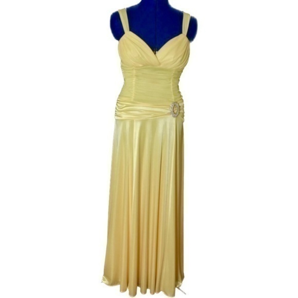 Betsy & Adam - Formal Gown - Yellow - Size 8 - Long Dress